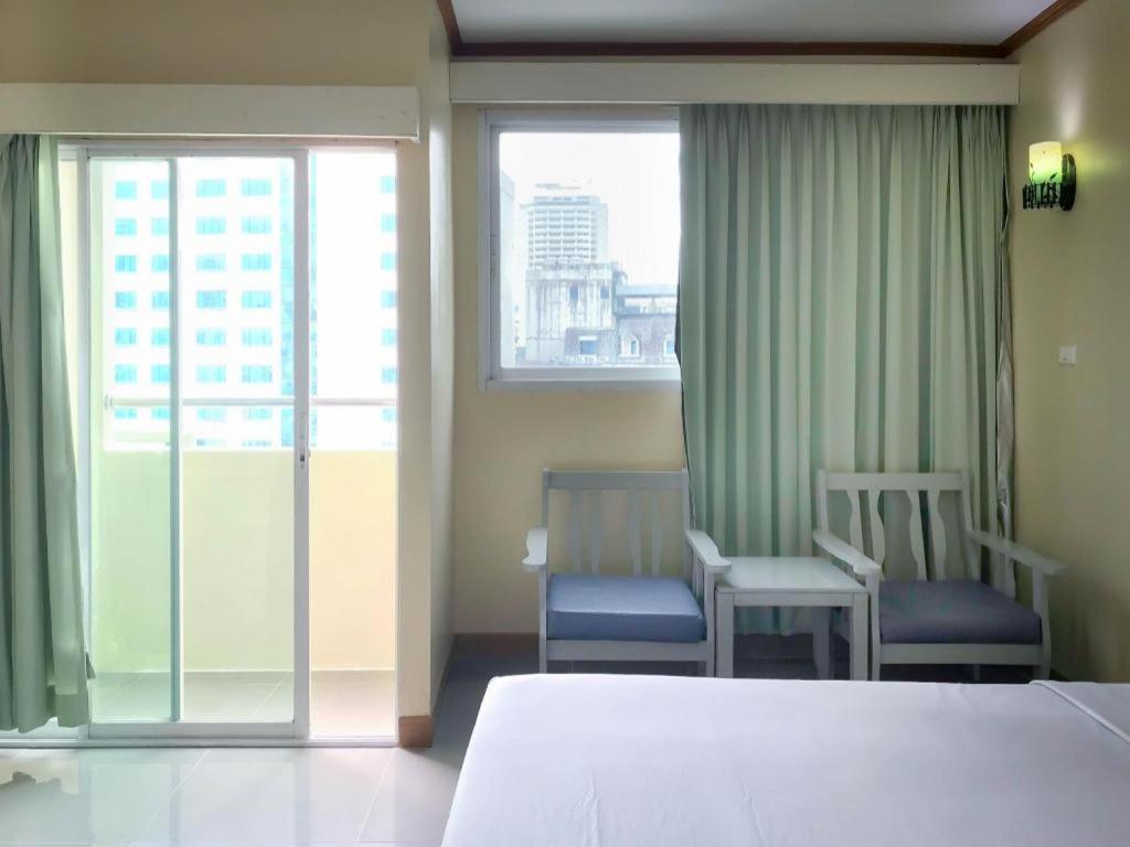 J Two S Pratunam Hotel Bangkok Eksteriør bilde