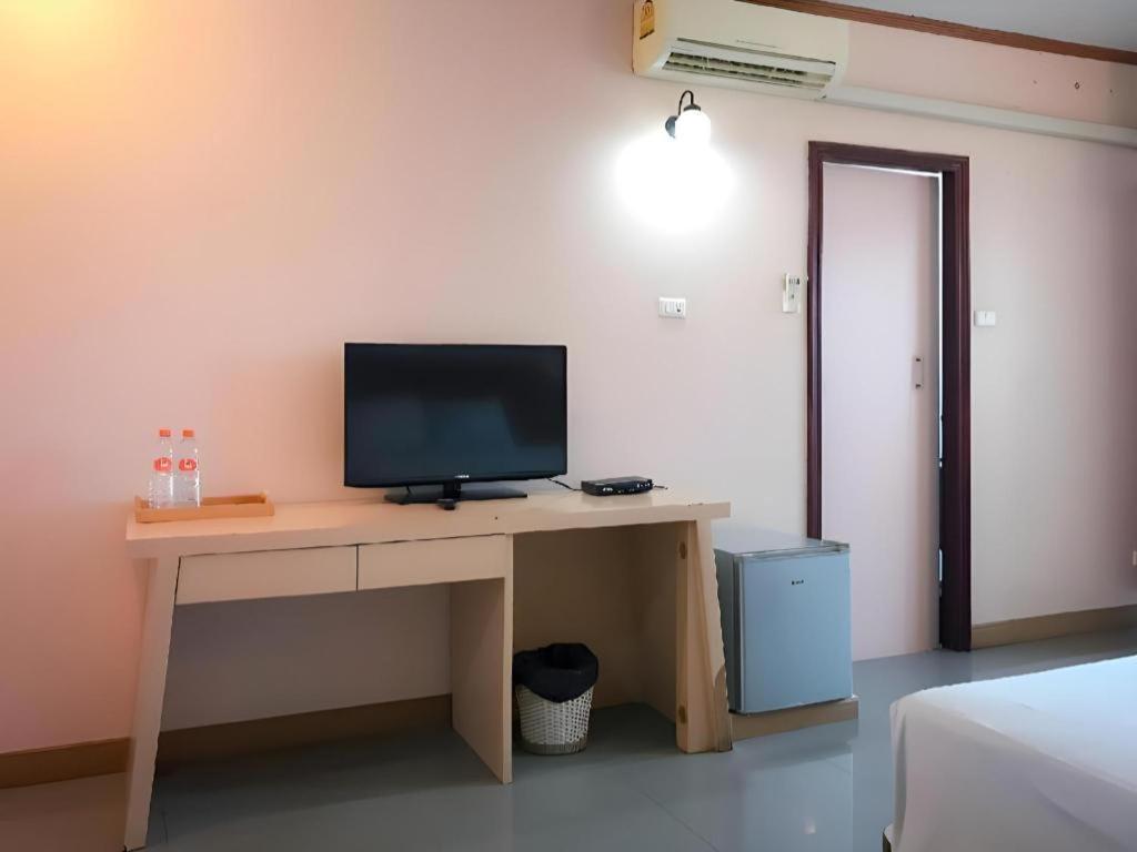 J Two S Pratunam Hotel Bangkok Eksteriør bilde